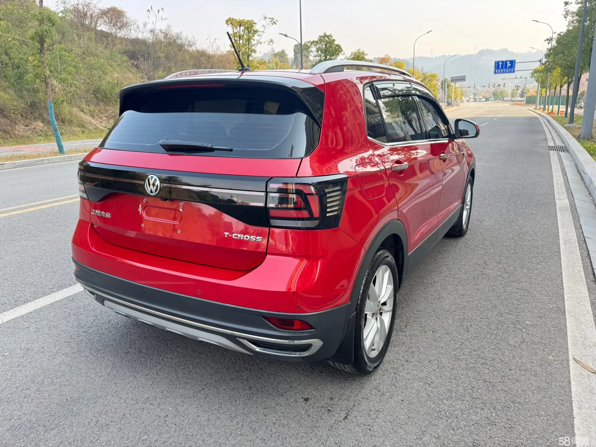 Volkswagen T-Cross 2019 #7 Volkswagen T-Cross 2019 car image #7