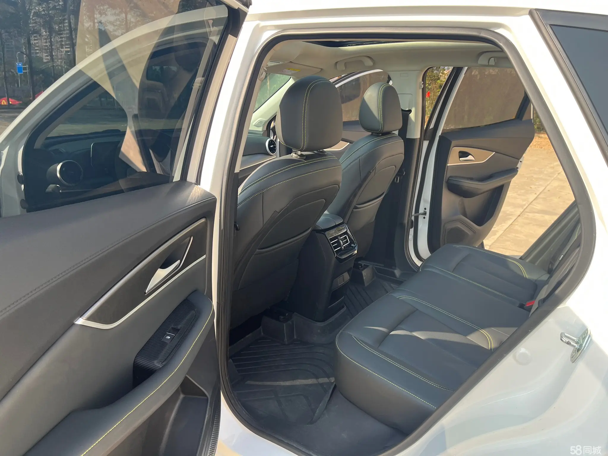 Forthing T5 EVO 2023 صورة سيارة #7