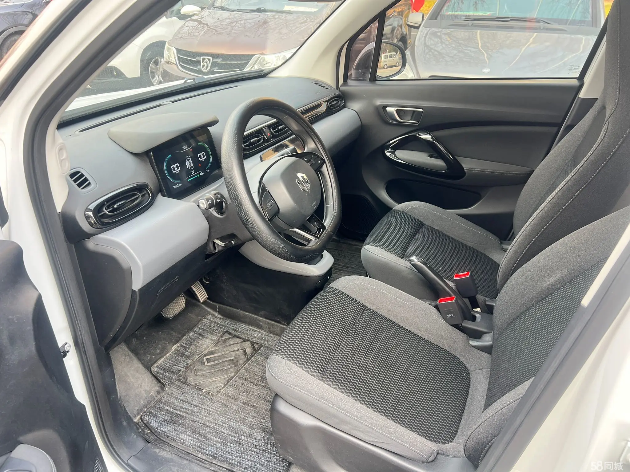 零跑汽车 零跑T03 2021 汽车图片 #7