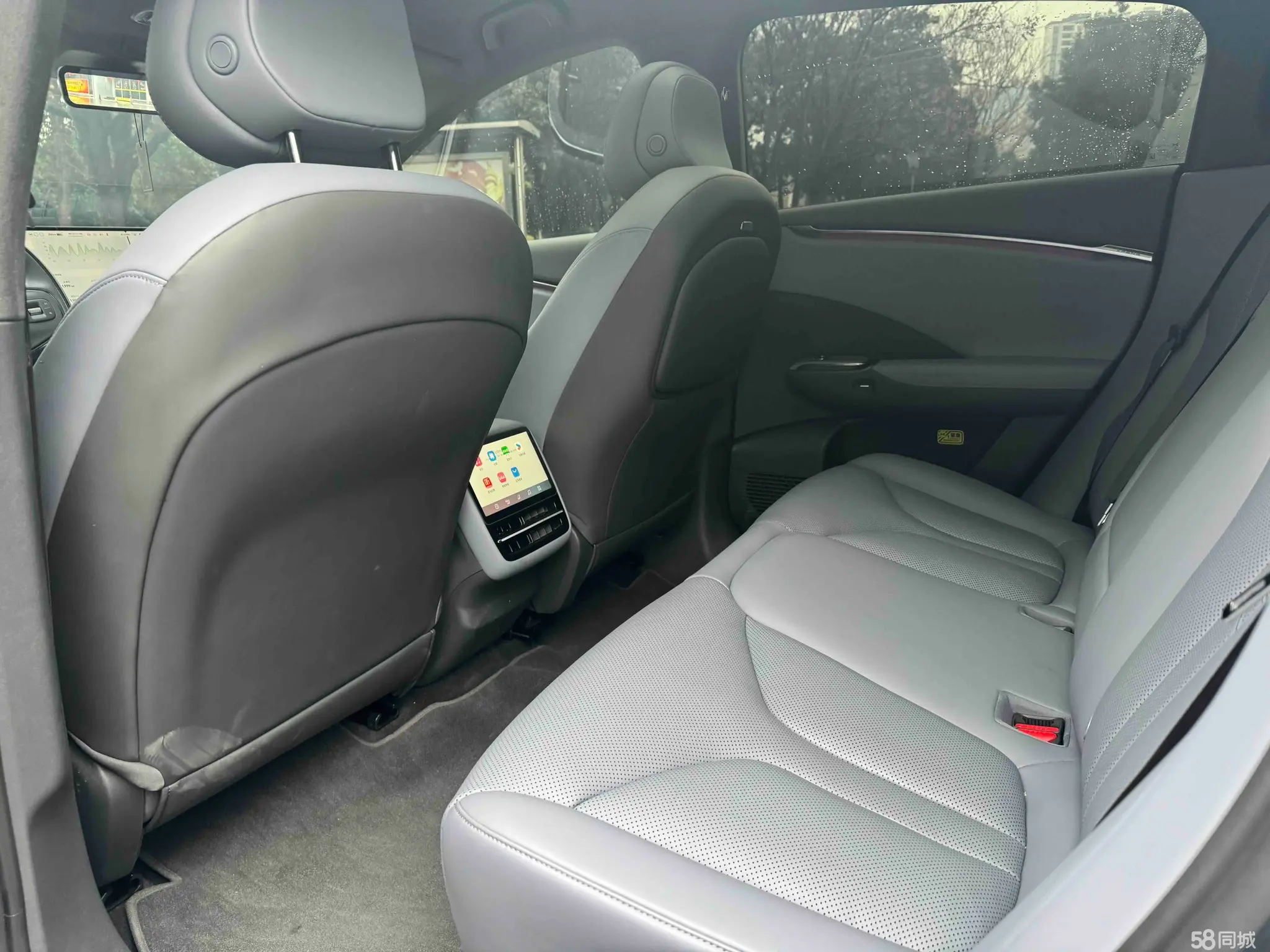 Xpeng G7 2025 car image #7