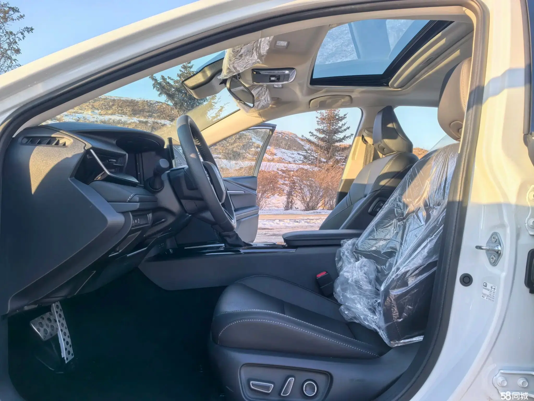 Toyota Camry 2025 immagine di auto #7