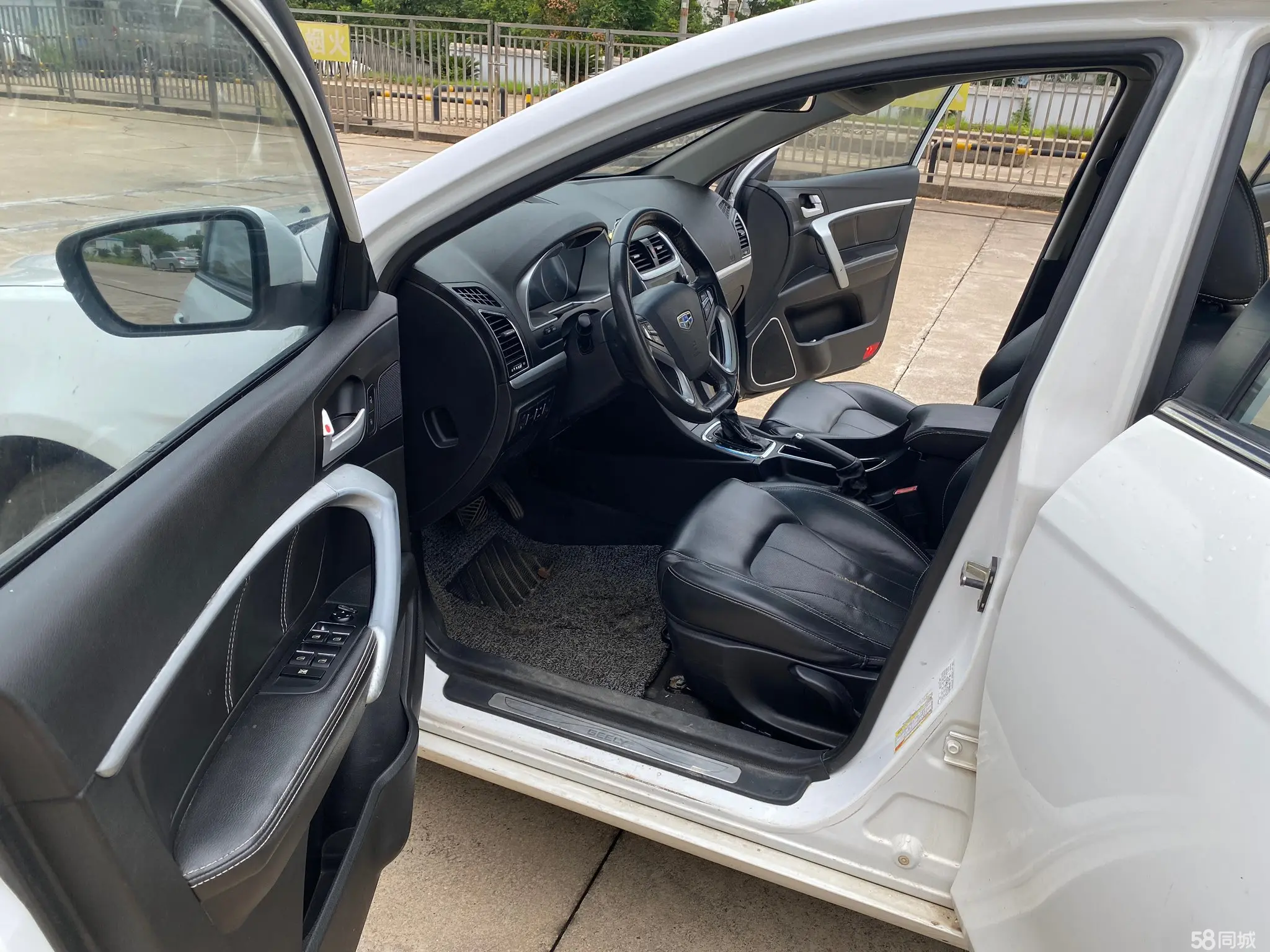 GEELY Emgrand 2016 car image #7