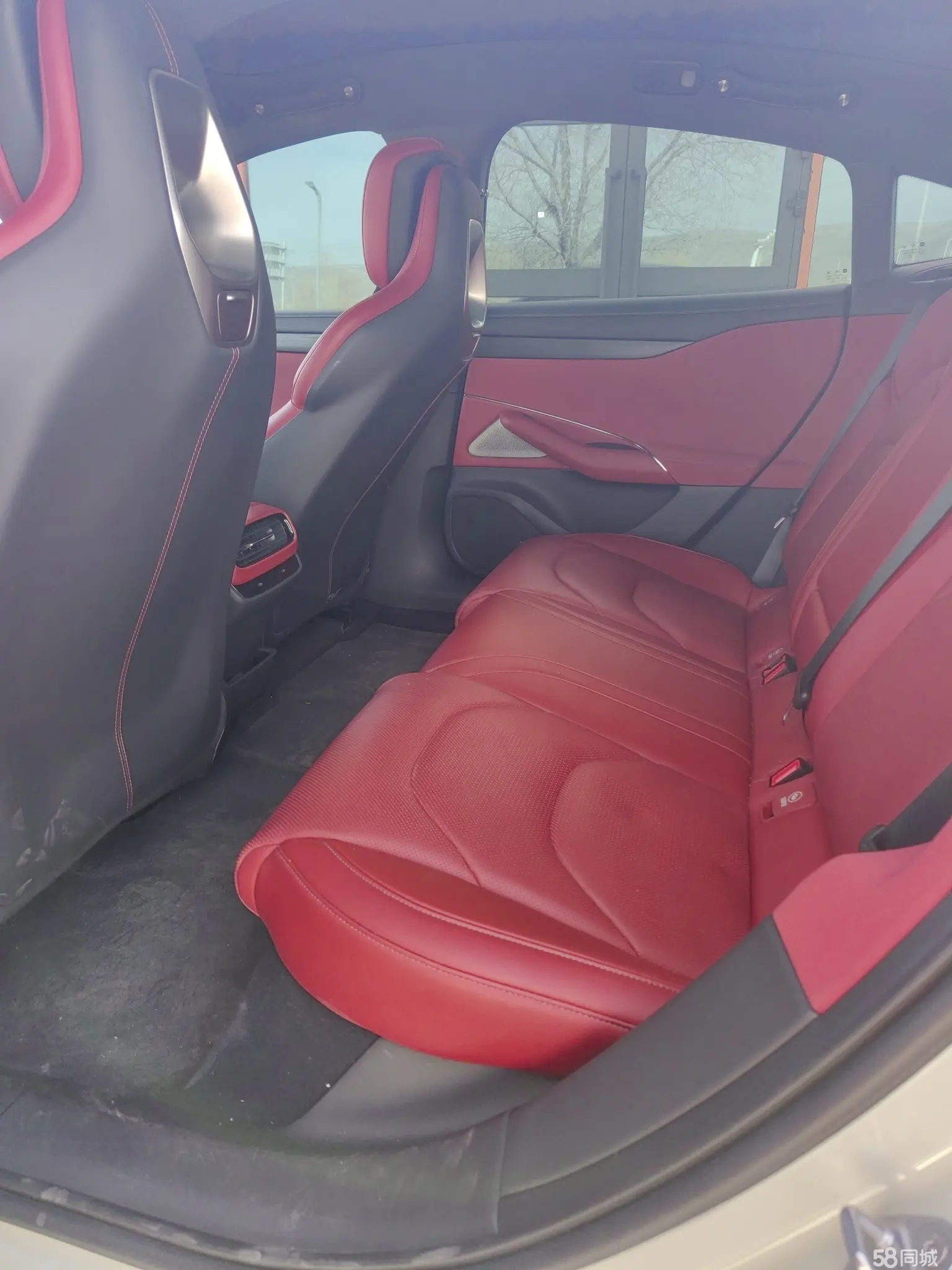 MI SU7 2024 car image #7
