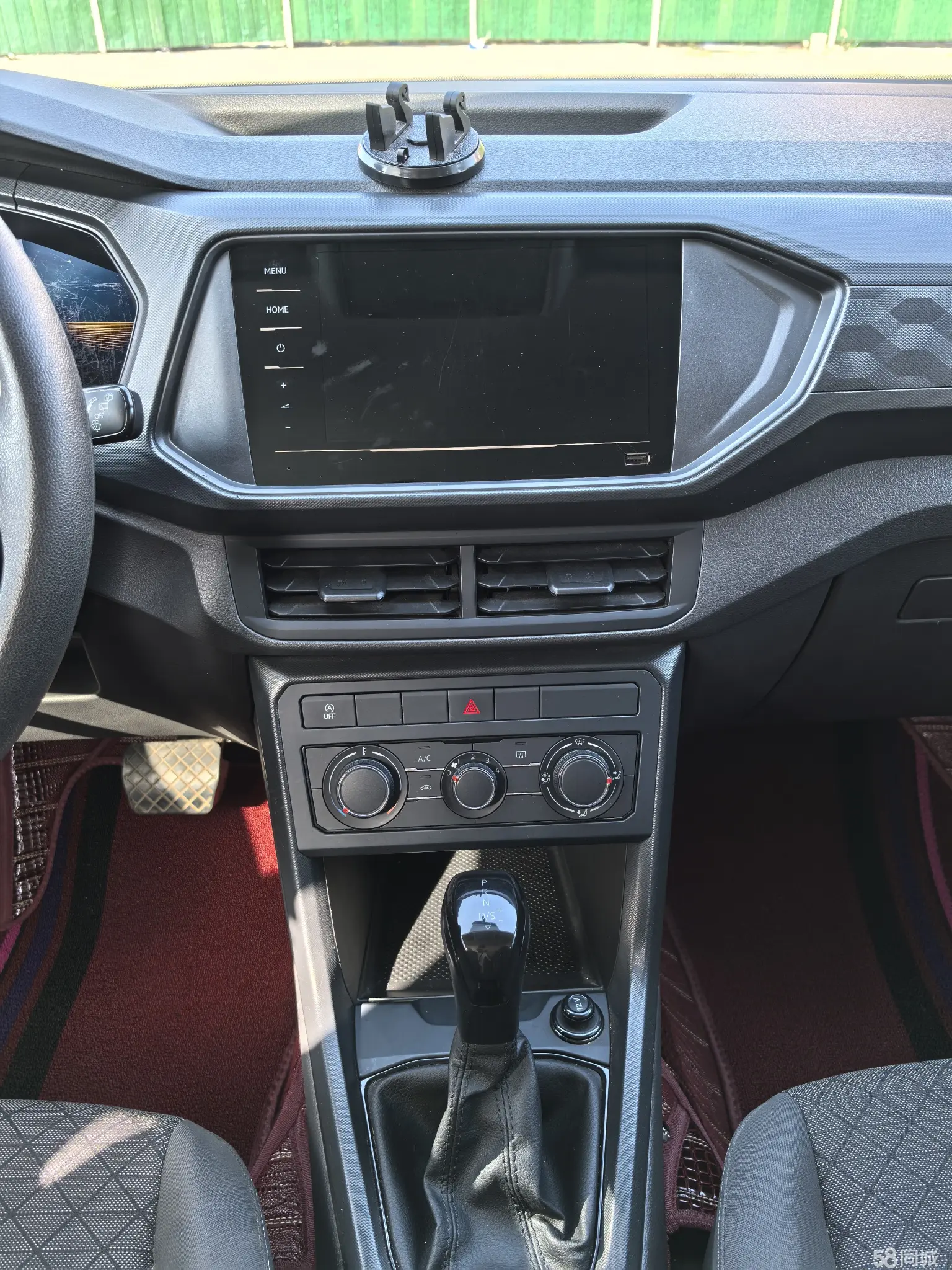 Volkswagen T-Cross 2023 #7 Volkswagen T-Cross 2023 car image #7