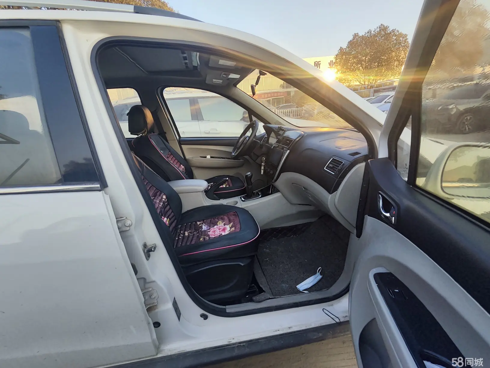 Forthing JOYEAR X3 2017 изображение автомобиля #7