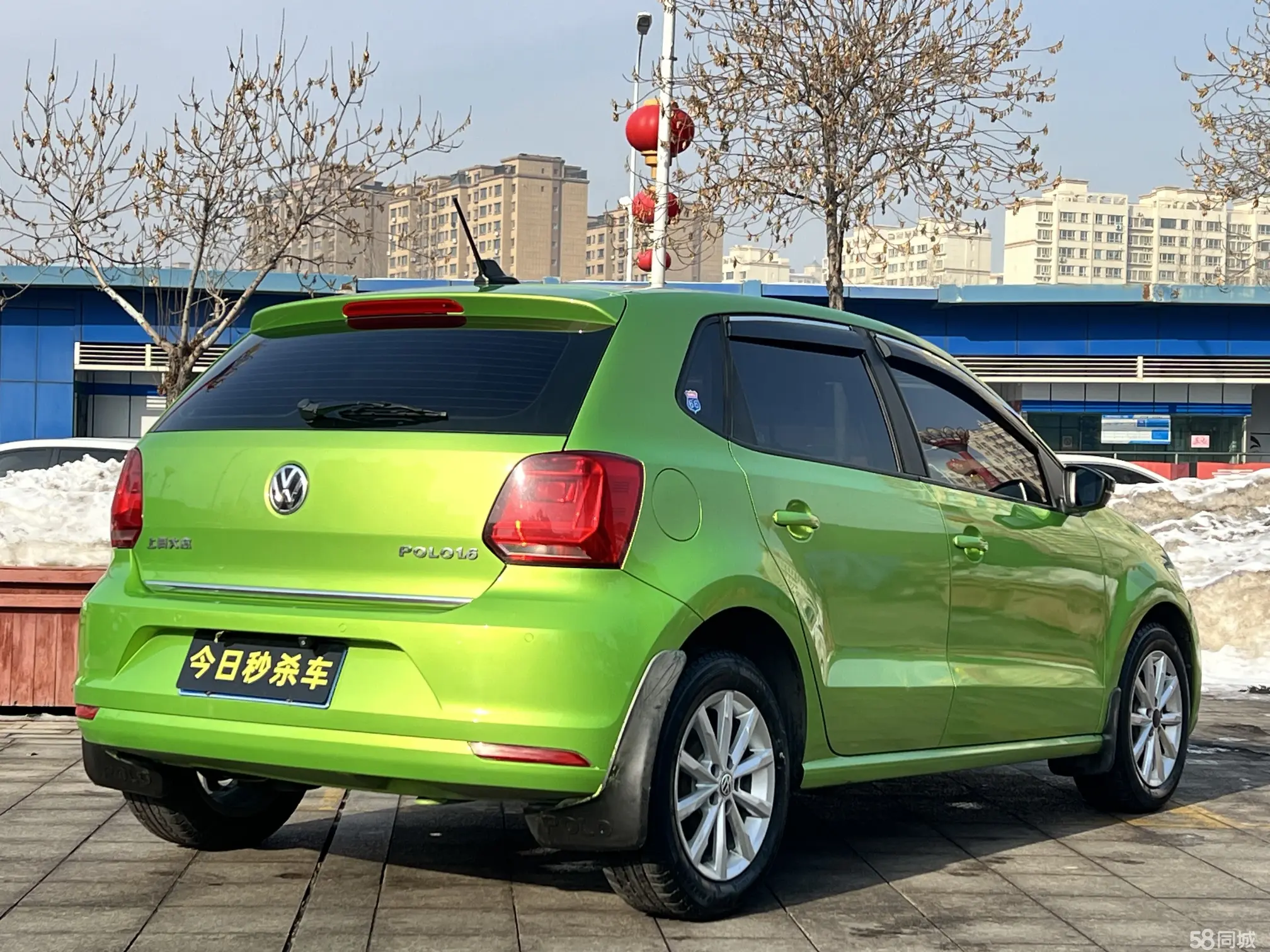Volkswagen Polo 2015 car image #7