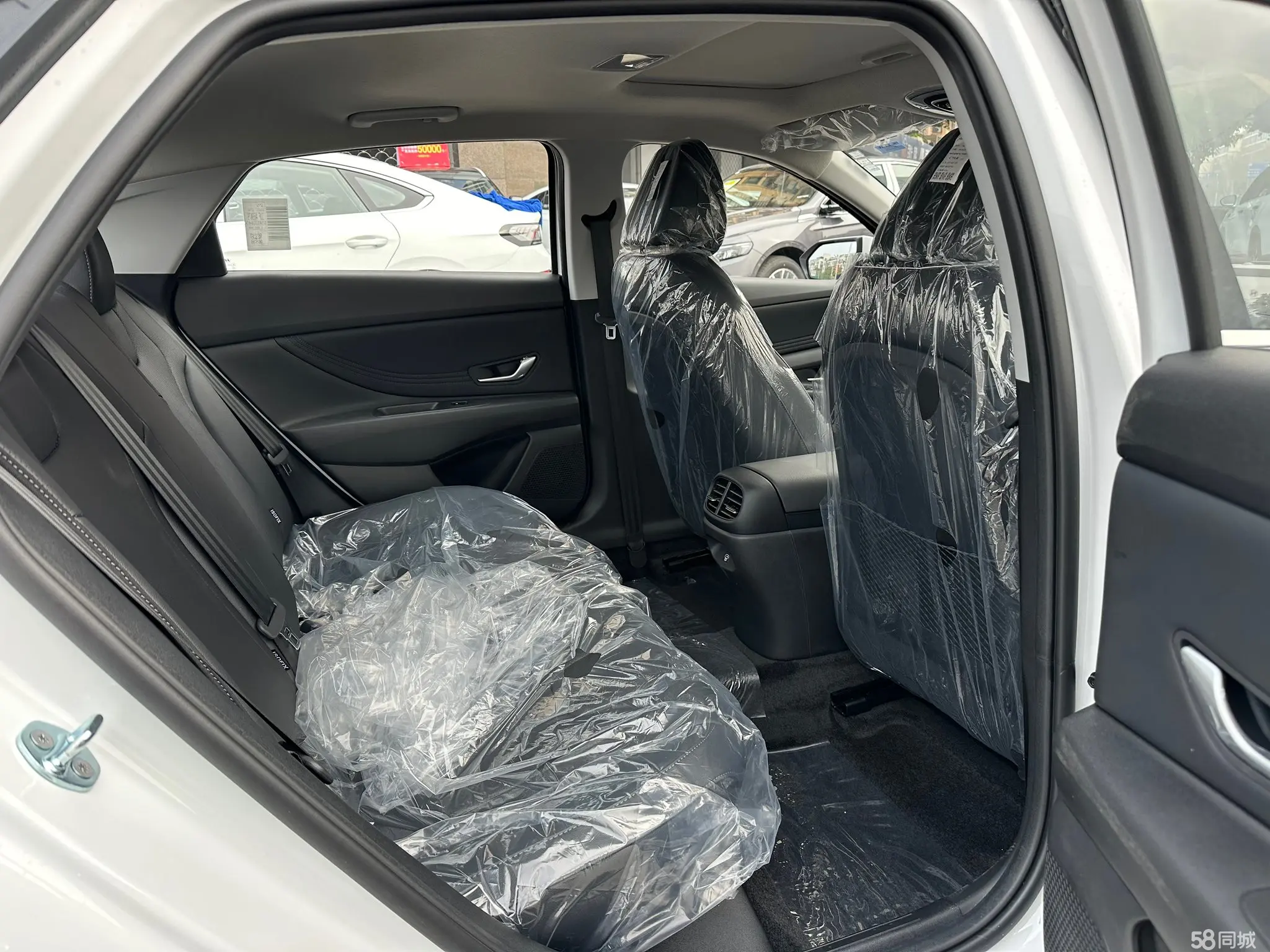 Hyundai Elantra 2025 car image #7
