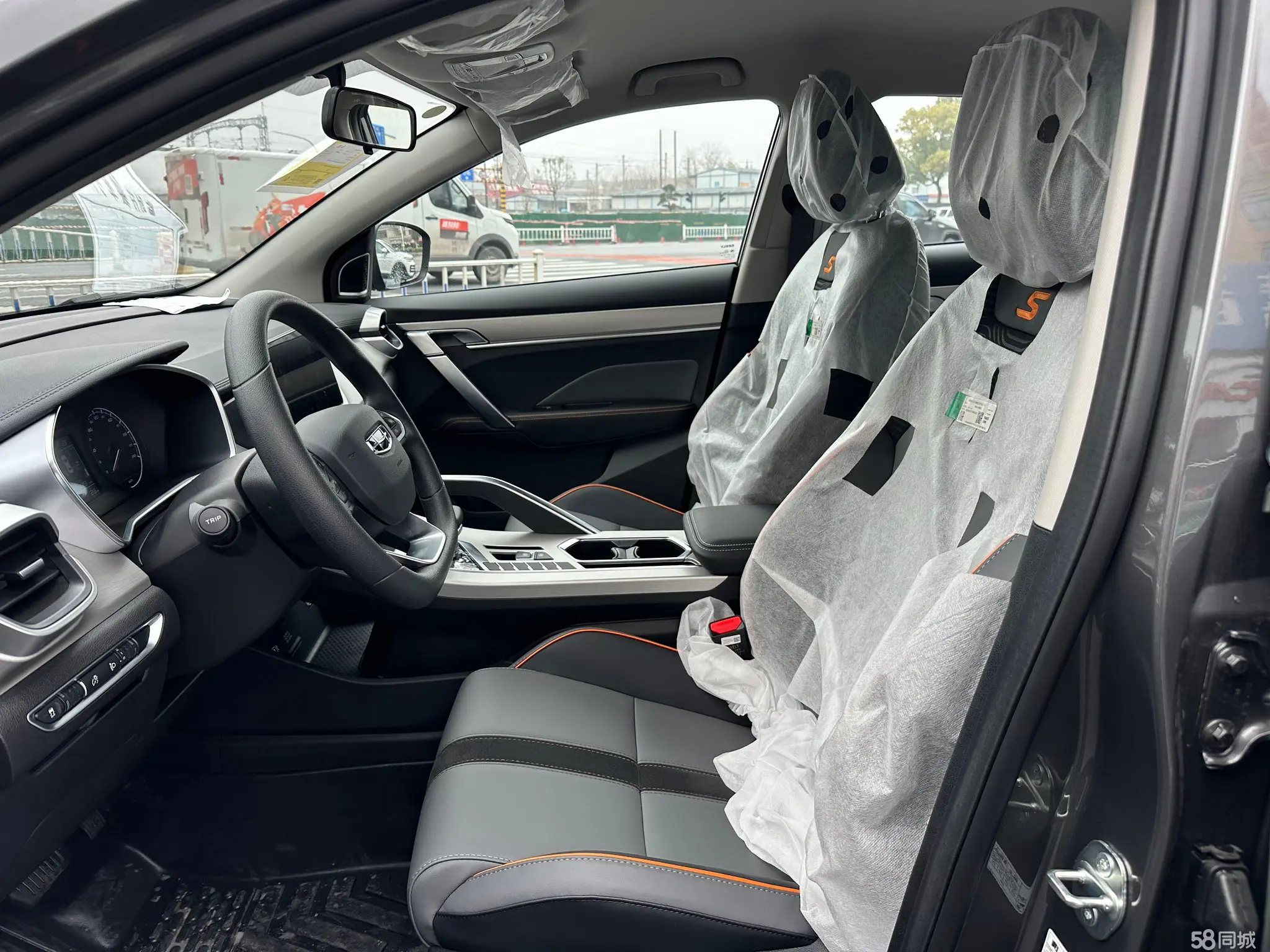 GEELY Coolray 2024 صورة سيارة #7