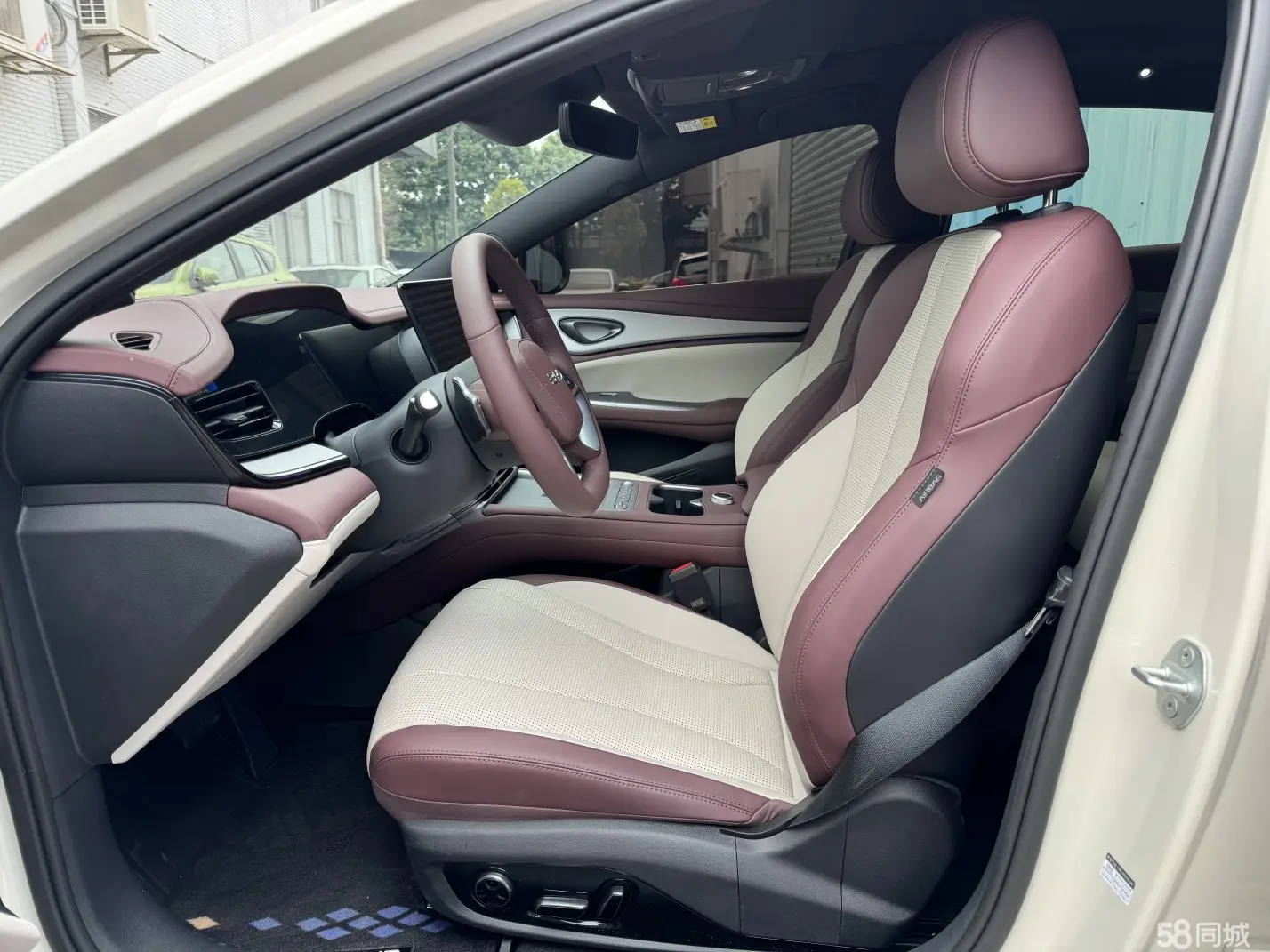 BYD Seal 07 DM-i 2025 car image #7