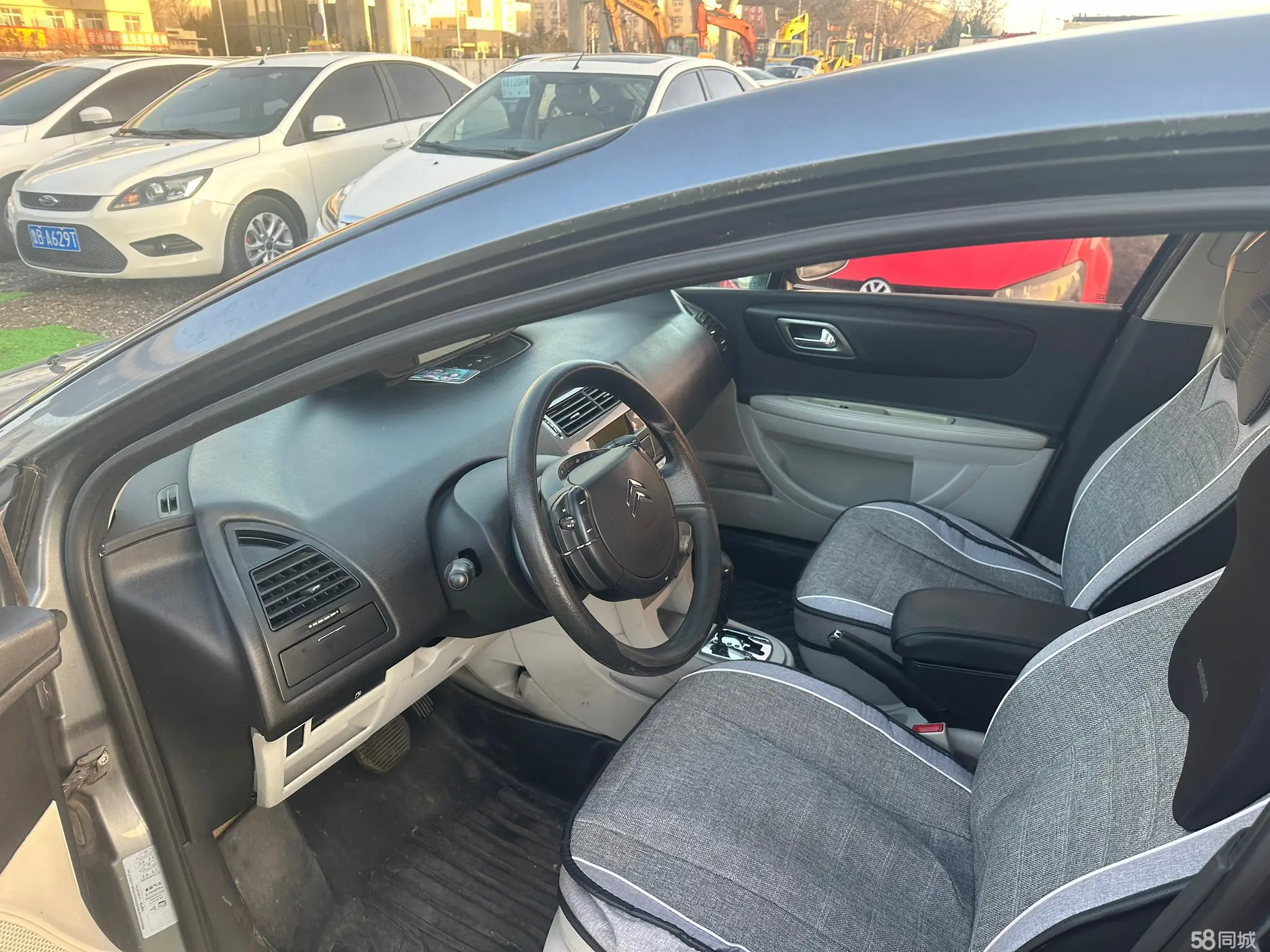 Citroen C-Quatre 2011 car image #7