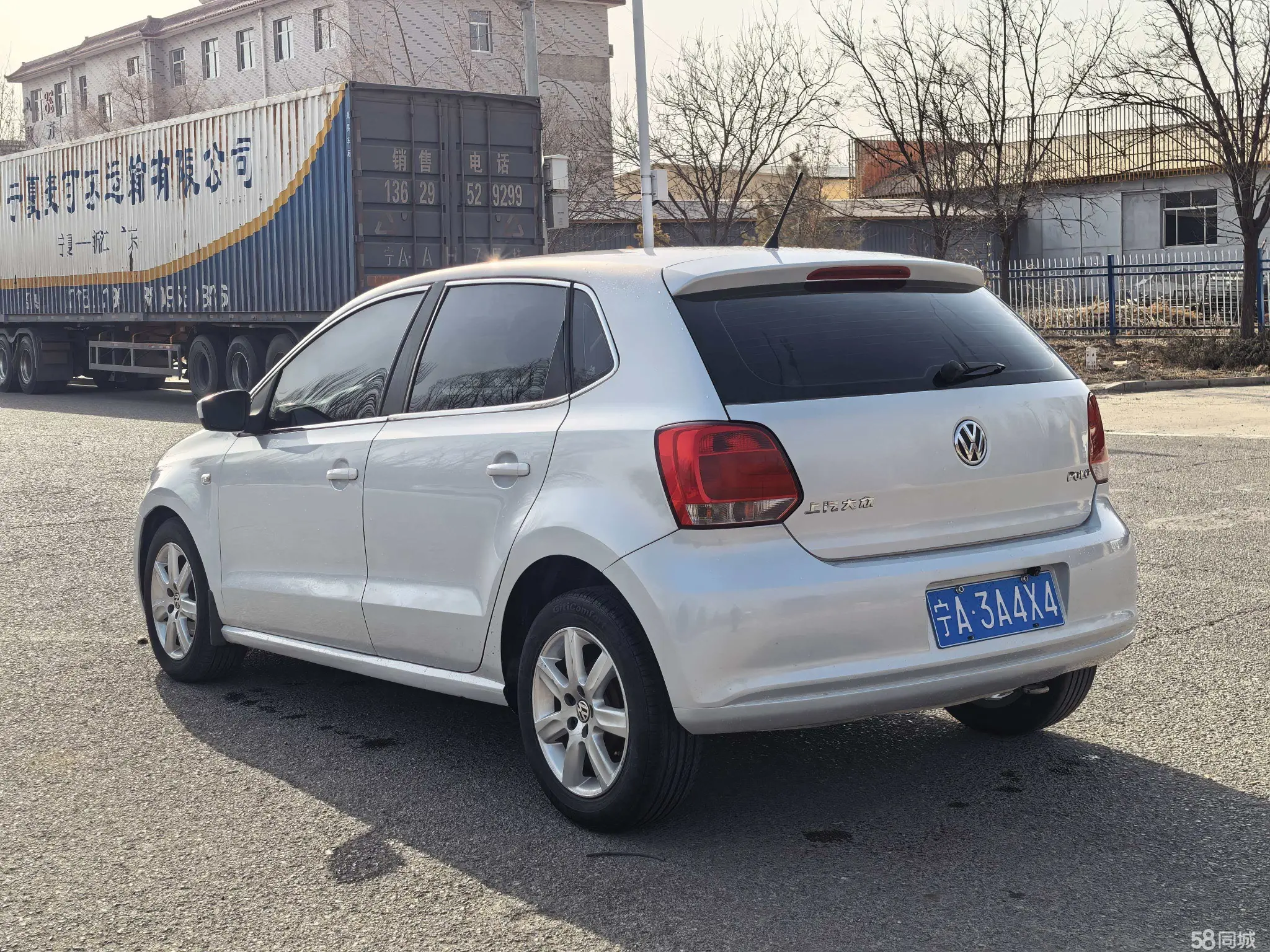 Volkswagen Polo 2011 car image #7