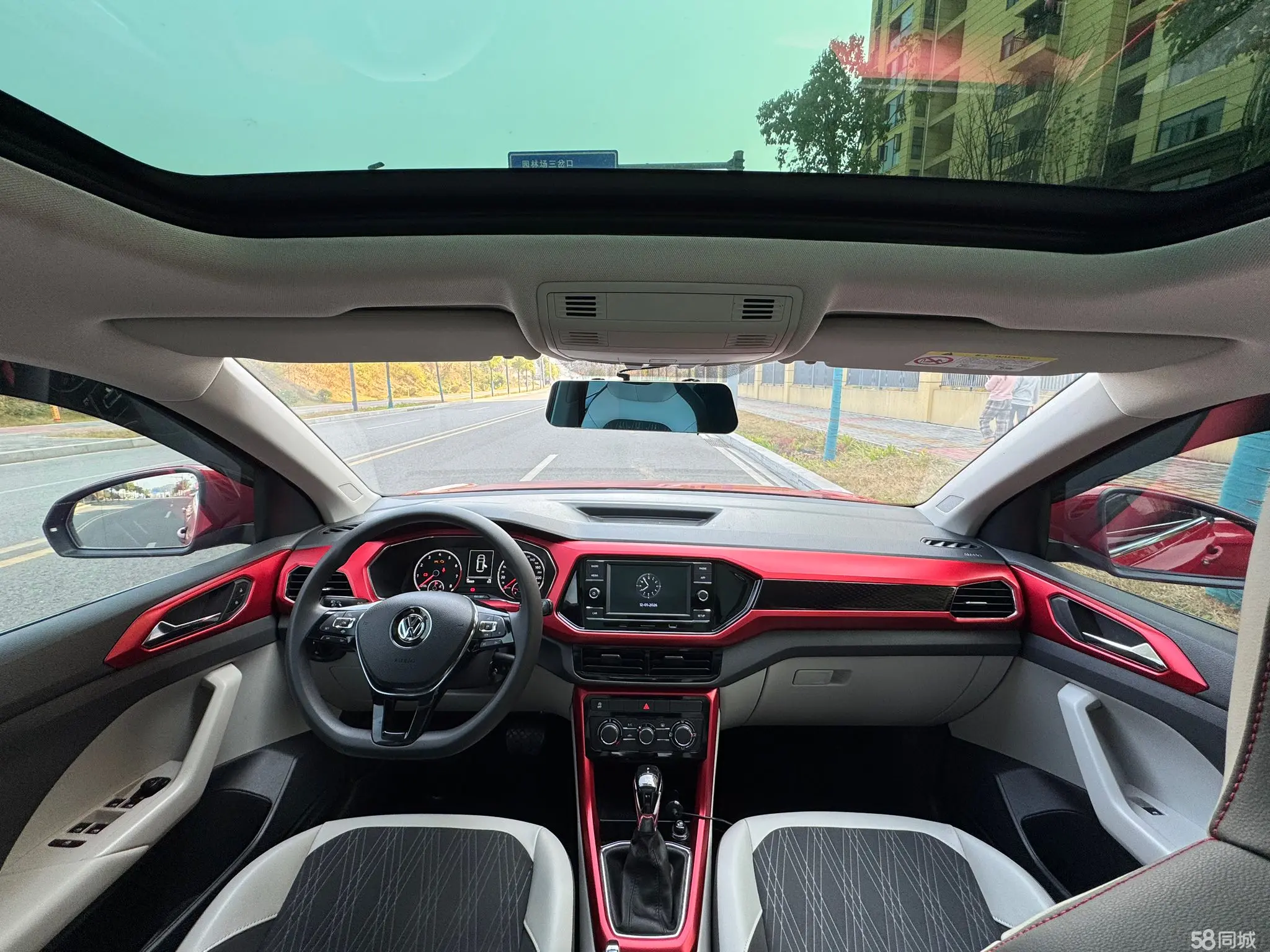 Volkswagen T-Cross 2019 #7 Volkswagen T-Cross 2019 car image #7
