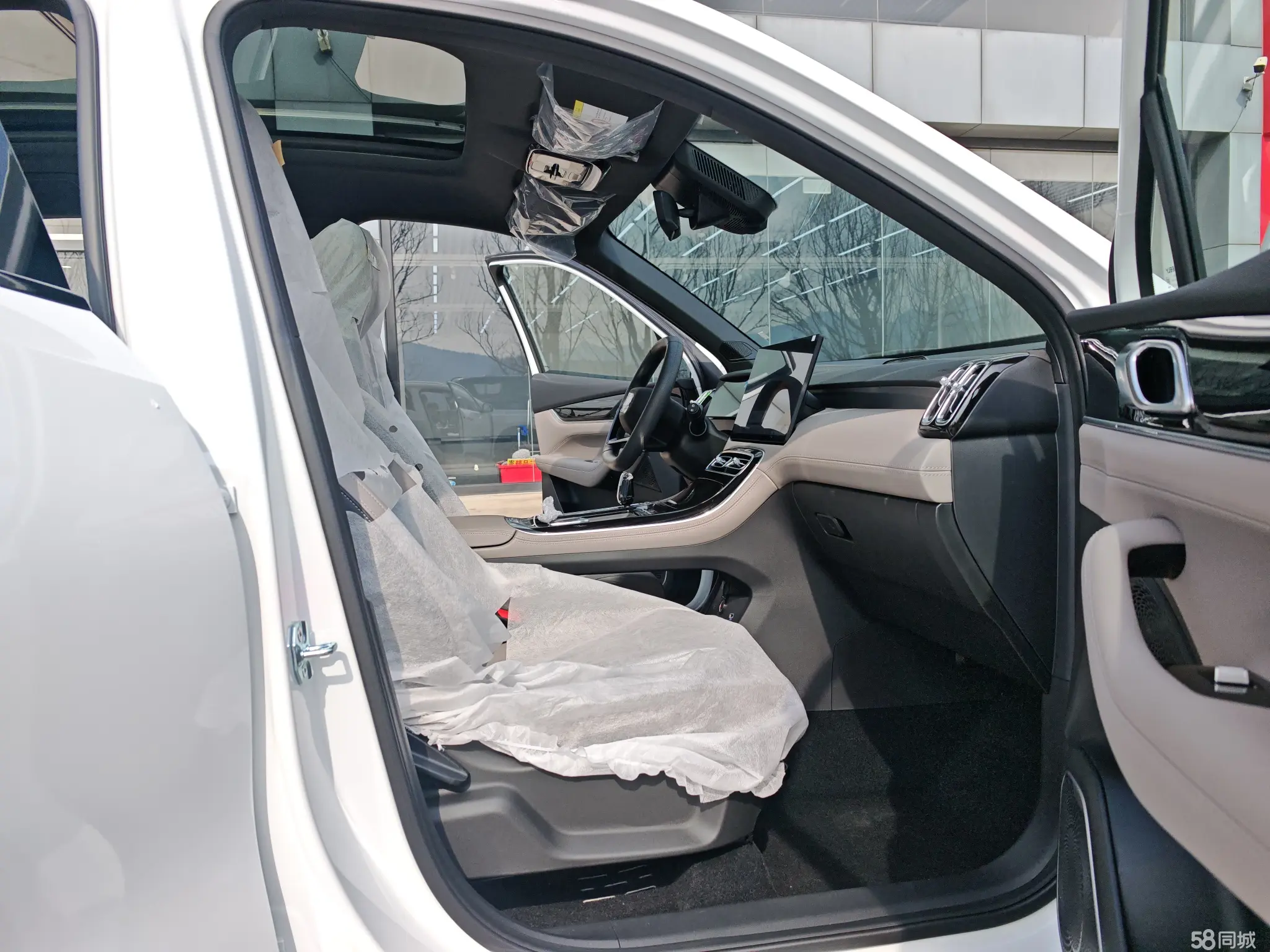 GEELY Boyue L 2026 car image #7