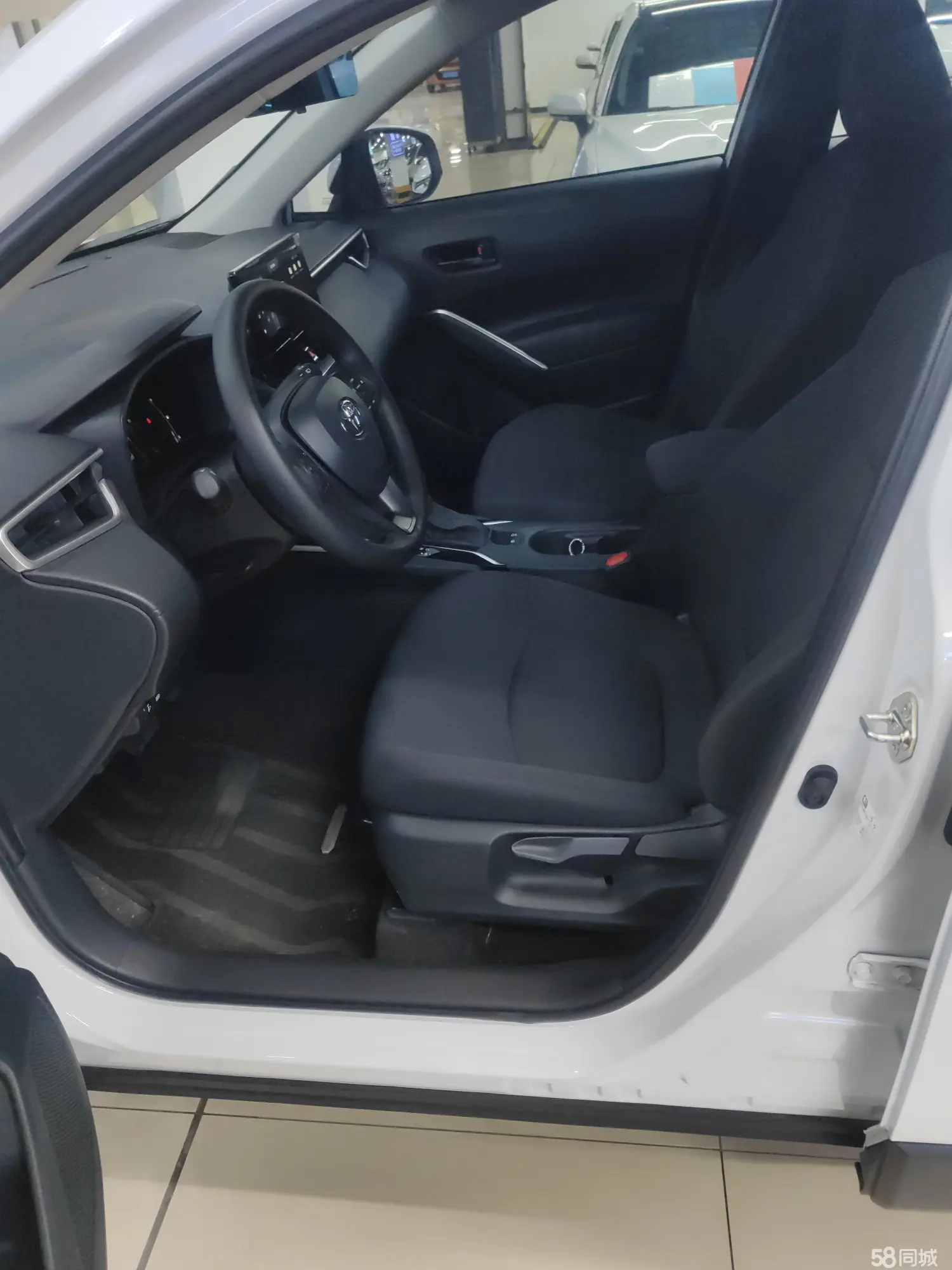 Toyota Corolla Cross 2025 car image #7