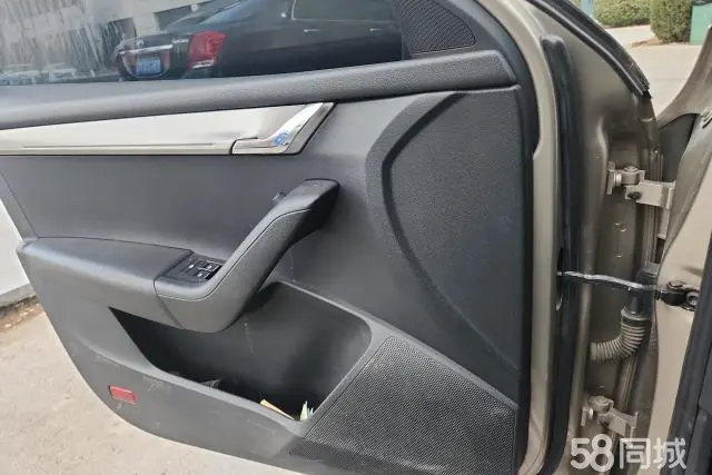 Skoda Octavia 2018 car image #7