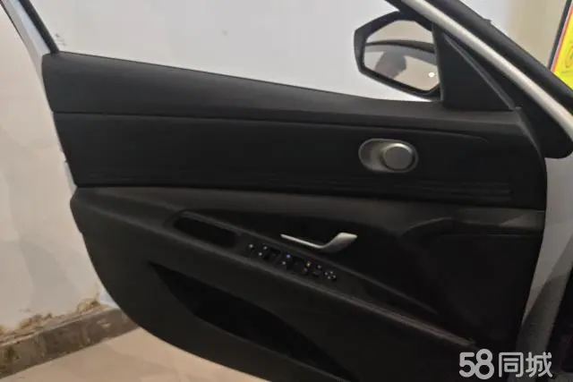 现代 伊兰特 2025 汽车图片 #7