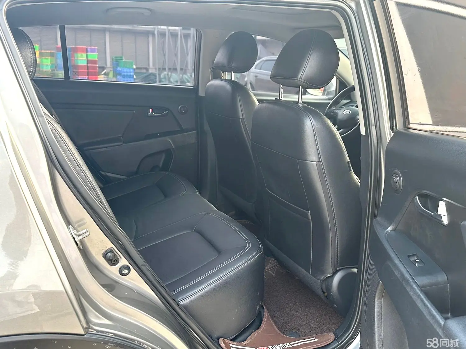 Kia Sportage R 2011 car image #7