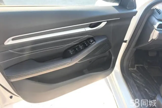 GEELY Emgrand 2025 car image #7
