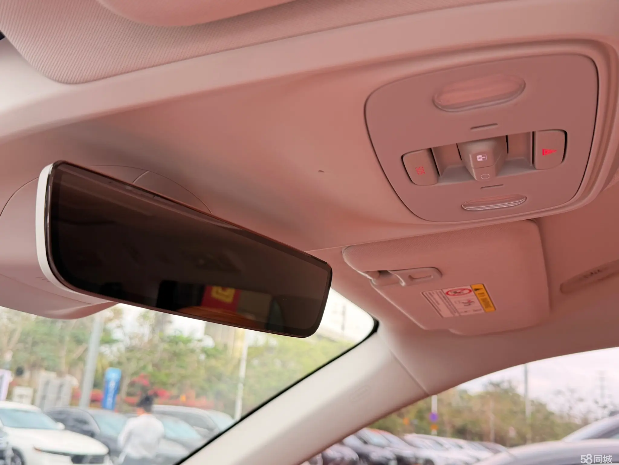 零跑汽车 零跑C16 2025 汽车图片 #7