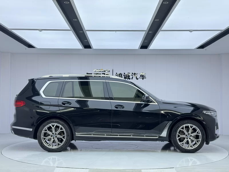 BMW X7 M60i 2021 #7 BMW X7 M60i 2021 car image #7