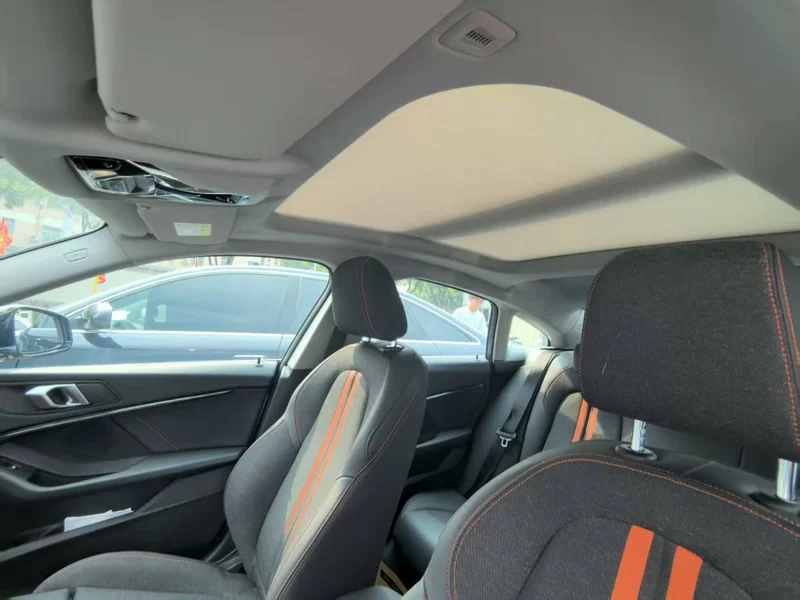 BMW 2 Series (Imported) 2024 immagine di auto #7