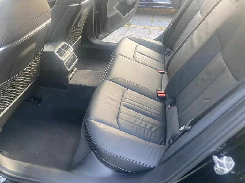 Audi A6L e-tron 2020 immagine di auto #7