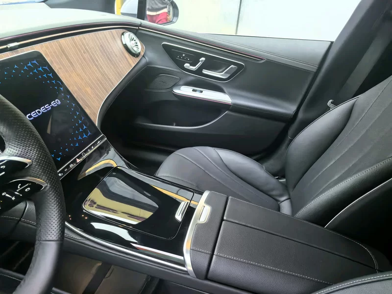 Mercedes-Benz EQE Class 2023 #7 Mercedes-Benz EQE Class 2023 immagine di auto #7