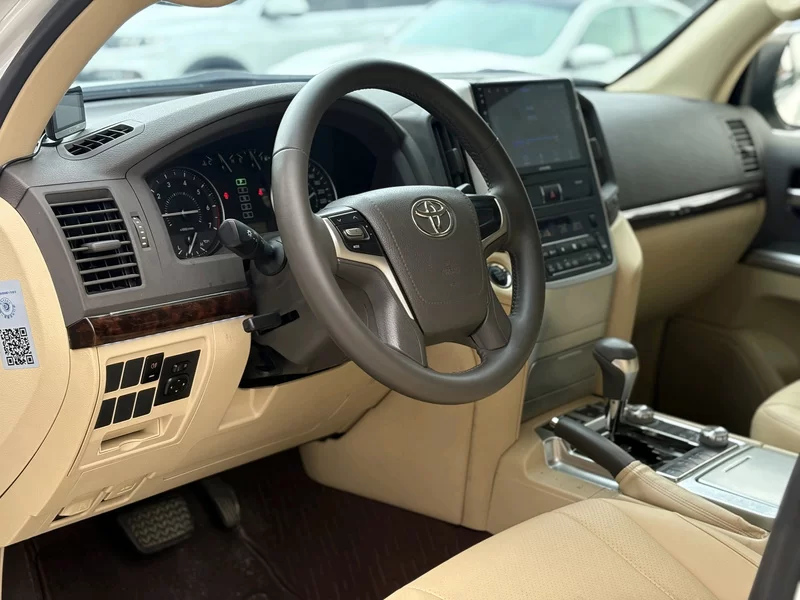 丰田 兰德酷路泽 2017 汽车图片 #7