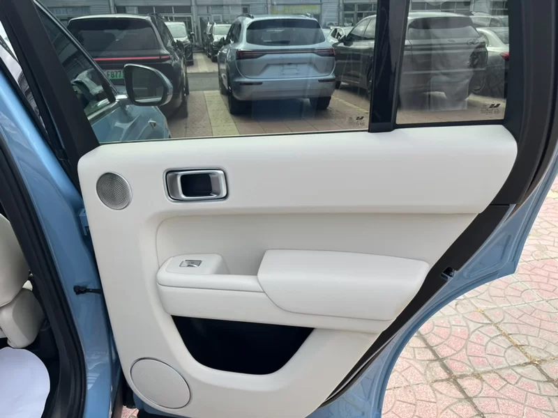 Li L8 2024 imagen de coche #7