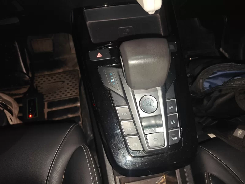 BYD Yuan New Energy 2019 #7 BYD Yuan New Energy 2019 car image #7