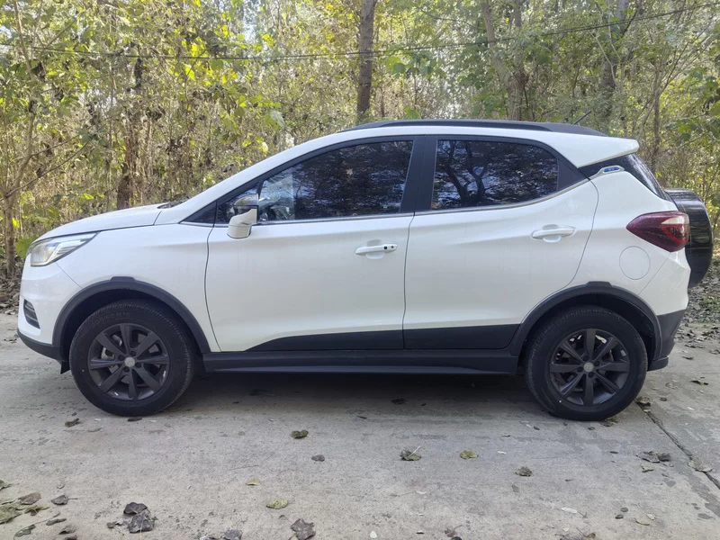 BYD Yuan New Energy 2018 car image #7