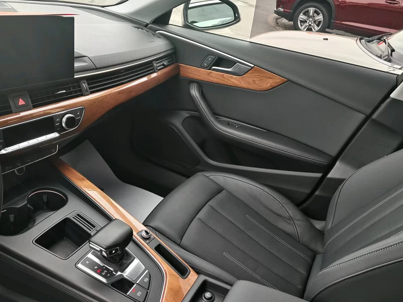 Audi A4L 2020 immagine di auto #7