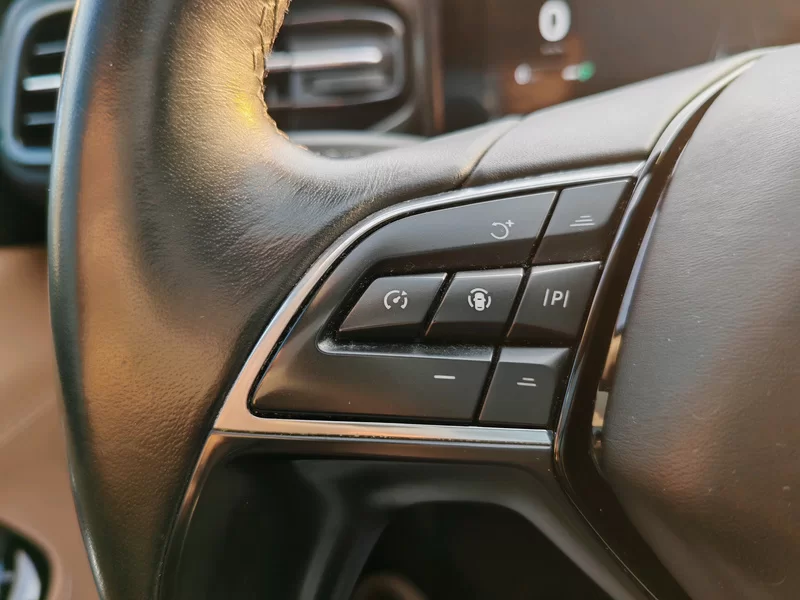NIO ES8 2018 car image #7