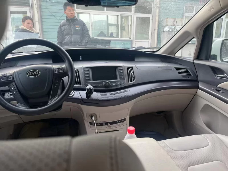 BYD e6 2016 #7 BYD e6 2016 car image #7