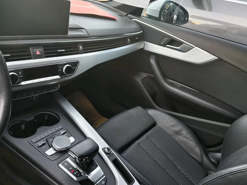 Audi A4L 2019 #7 Audi A4L 2019 car image #7