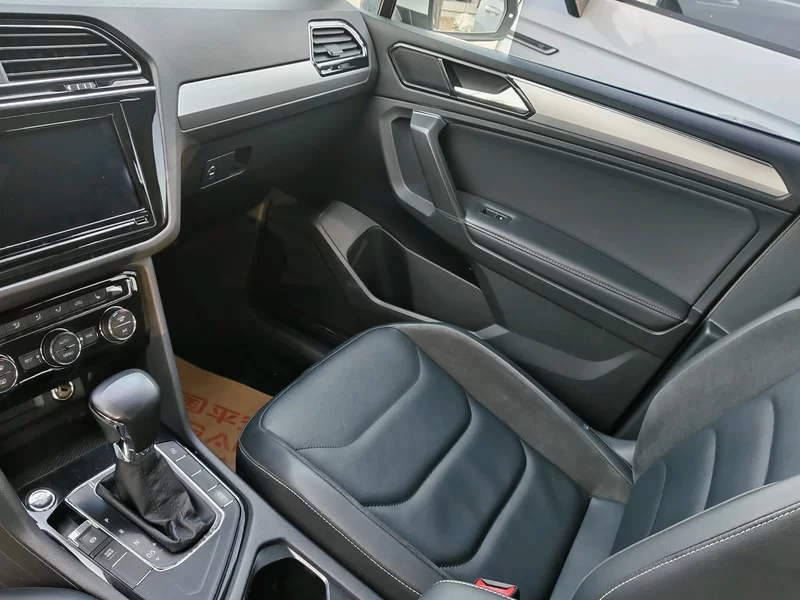 Volkswagen Tiguan L 2018 #7 Volkswagen Tiguan L 2018 car image #7