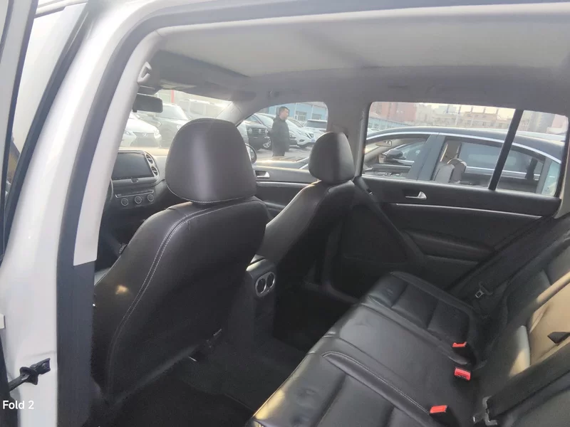 Volkswagen Tiguan 2018 car image #7