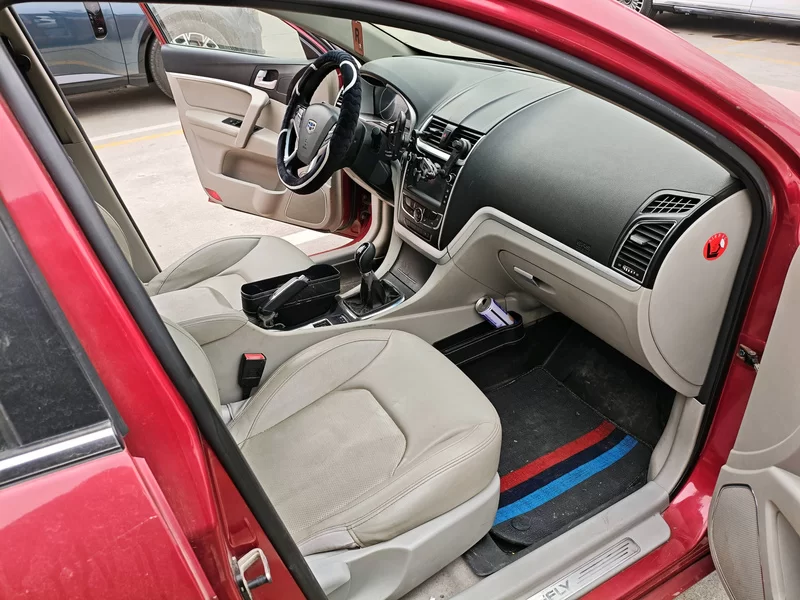 GEELY Emgrand 2015 #7 GEELY Emgrand 2015 car image #7