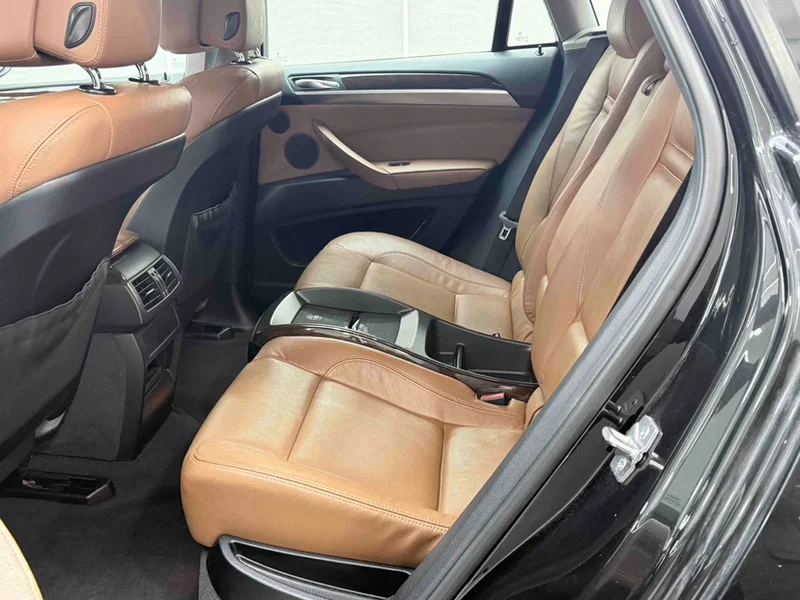 BMW X6 2012 изображение автомобиля #7