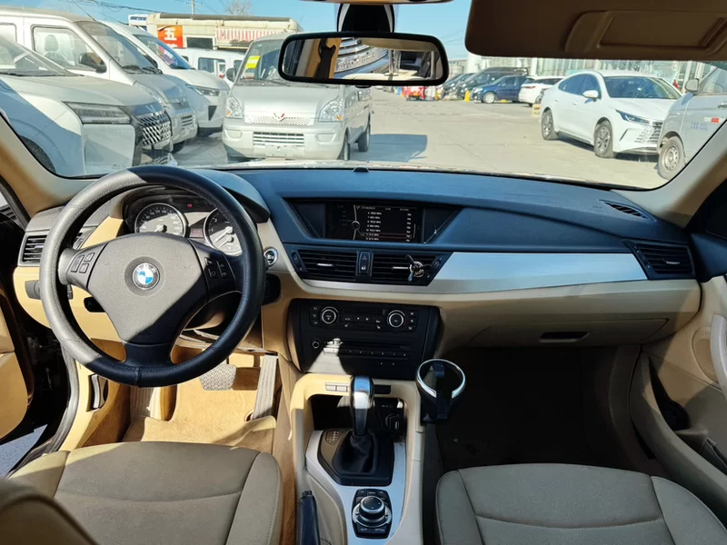 BMW X1 2012 car image #7