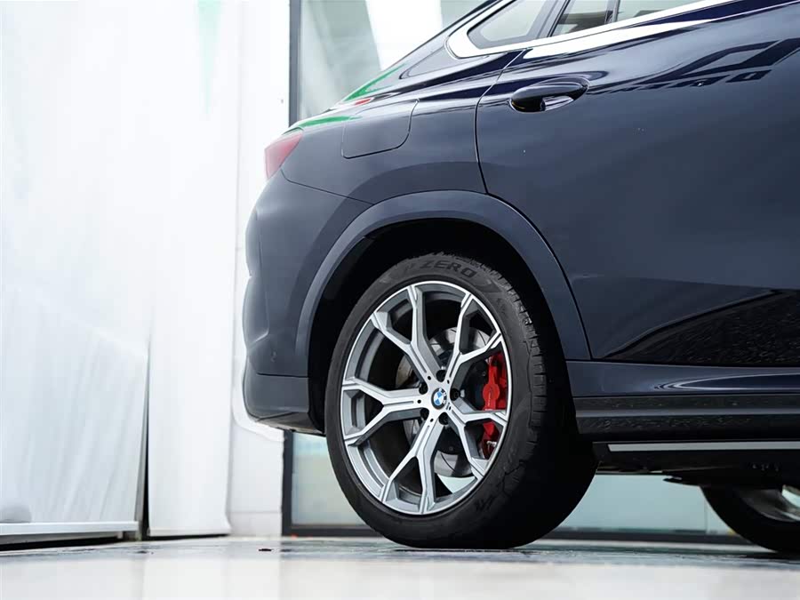 BMW X6 2021 car image #52