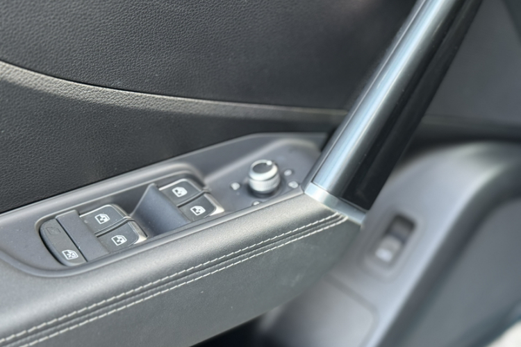 Q2L 2022 car image #52