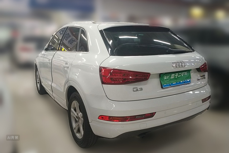Audi Q3 2019 car image #5