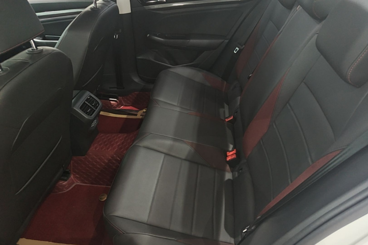 Volkswagen Bora 2019 car image #17