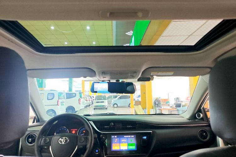 Toyota Corolla 2019 immagine di auto #18