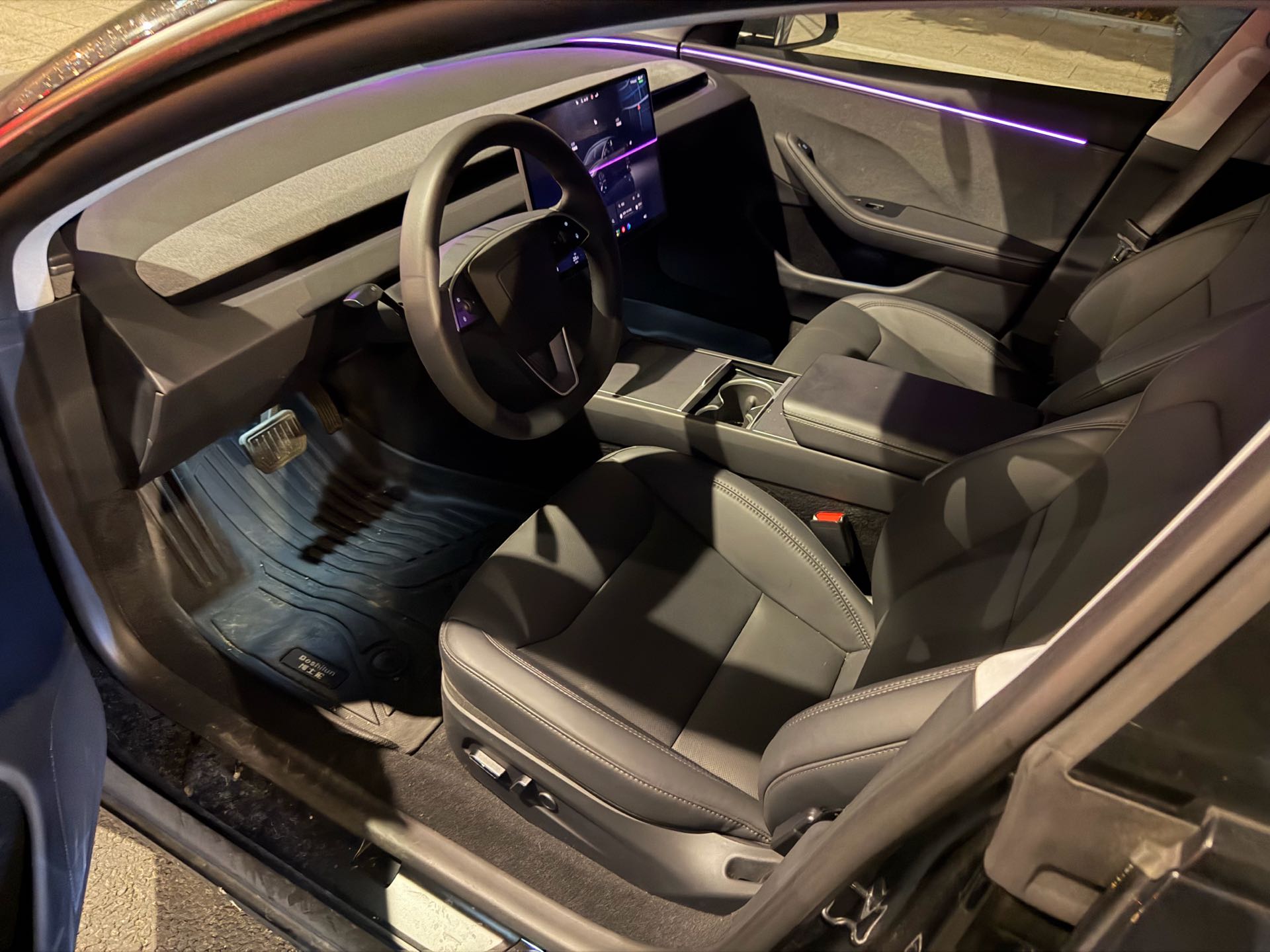 特斯拉 Model 3 2025 汽车图片 #3