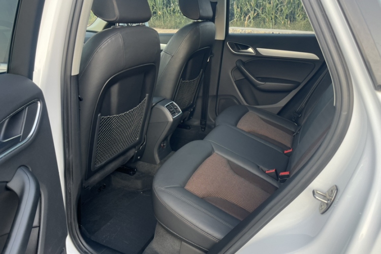 Audi Q3 2018 #10 Audi Q3 2018 car image #10