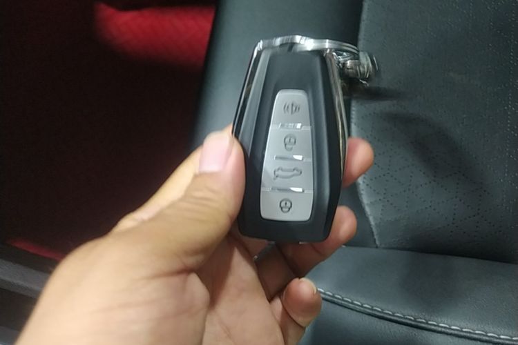 GEELY Emgrand 2021 car image #9
