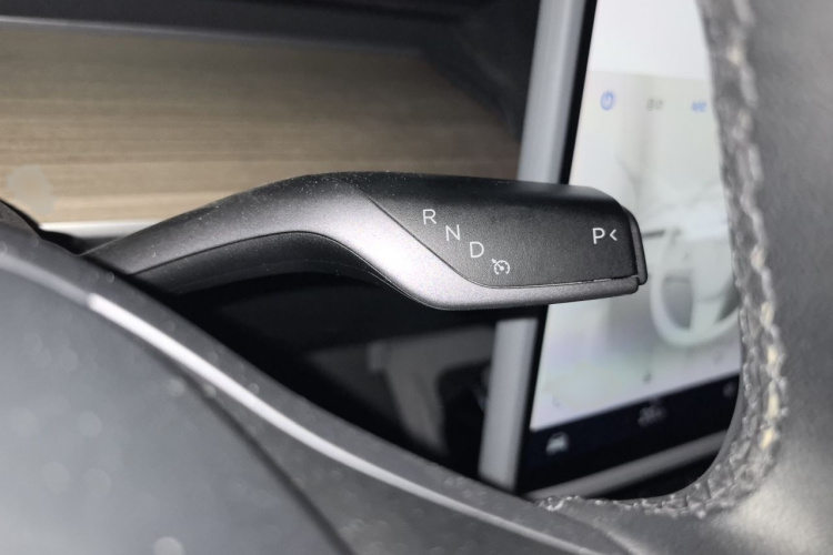 Tesla Model Y 2023 #18 Tesla Model Y 2023 immagine di auto #18