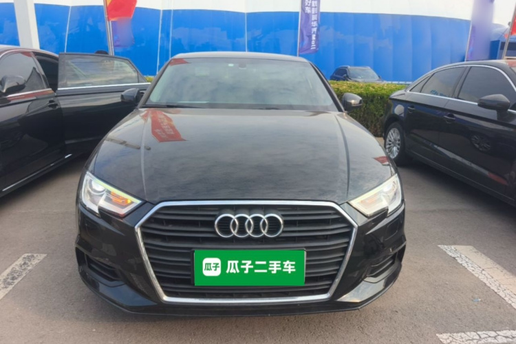 Audi A3 2018 car image #3